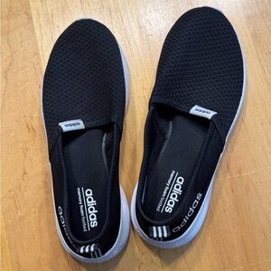 Women’s Adidas Memory Foam Slip On Shoe LIKE NEW